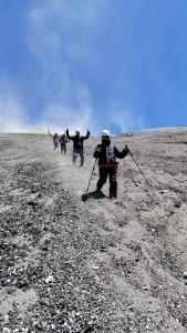 VOLCÁN COPAHUE - Ascenso al Cráter (4x4 + Trekking)